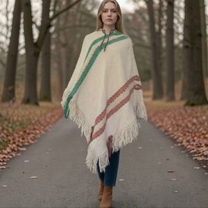 Vintage 100% Pure Virgin Wool Hand Woven Poncho With Hood & Frange Unisex